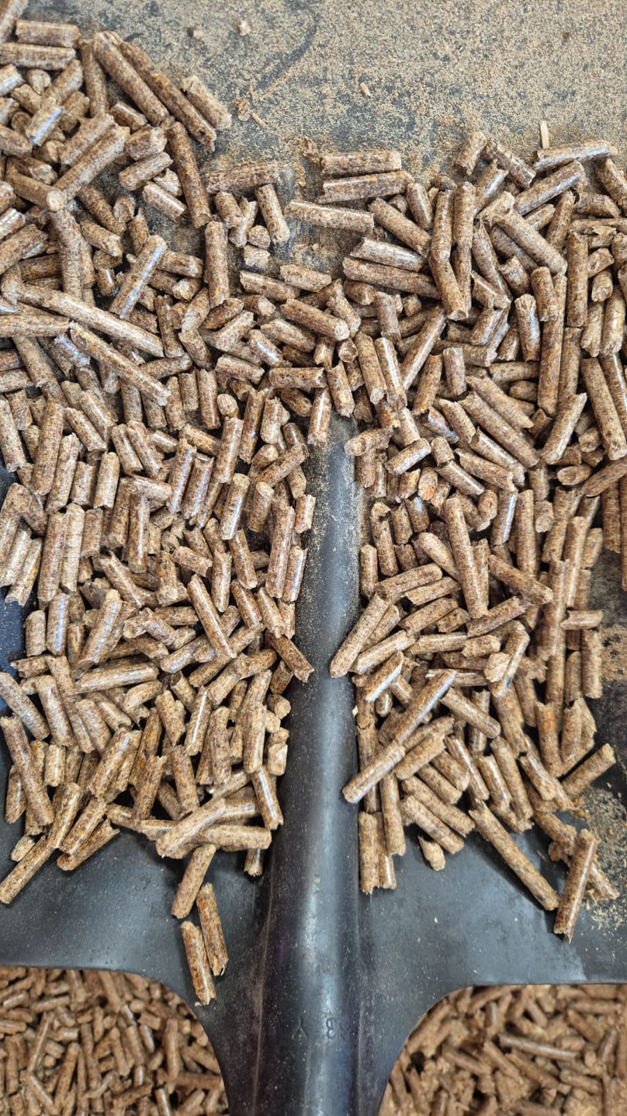 Premium Wood Pellets - 8mm